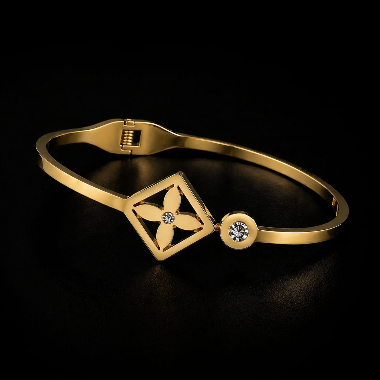 𝐆𝐨𝐥𝐝𝐞𝐧 𝐅𝐥𝐨𝐫𝐚𝐥 𝐂𝐥𝐨𝐯𝐞𝐫 𝐁𝐫𝐚𝐜𝐞𝐥𝐞𝐭