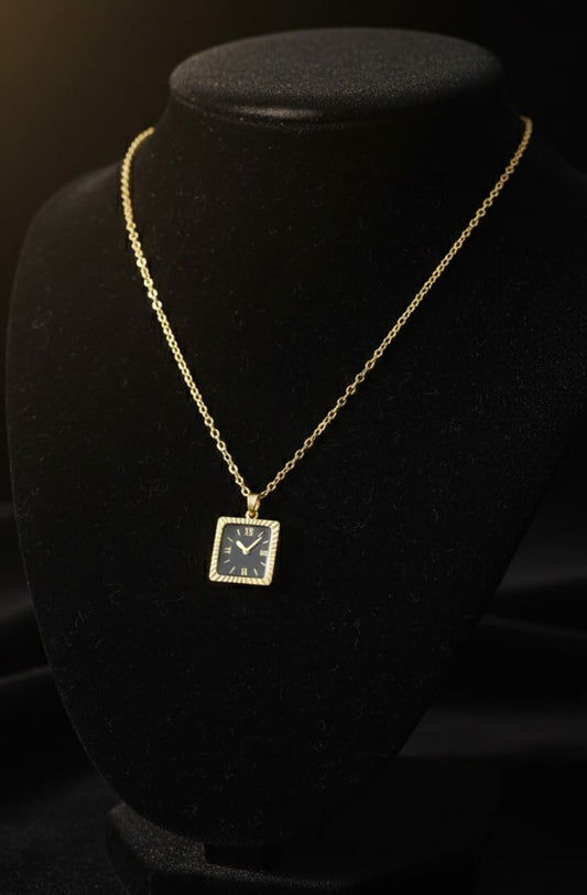 𝐆𝐨𝐥𝐝𝐞𝐧 𝐓𝐢𝐦𝐞 𝐂𝐡𝐚𝐫𝐦 𝐍𝐞𝐜𝐤𝐥𝐚𝐜𝐞