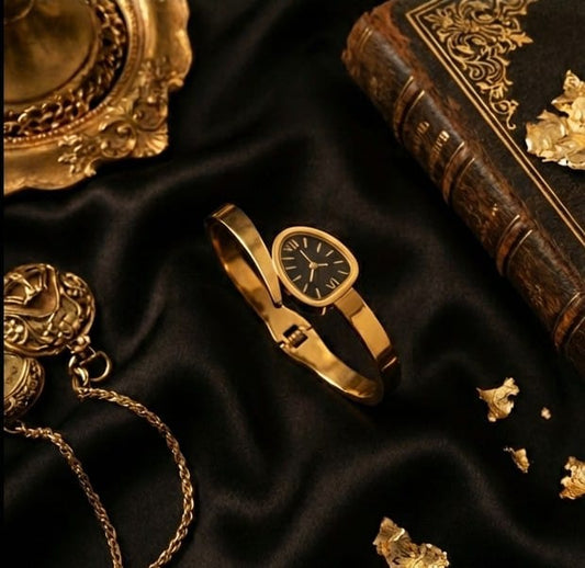 Timeless Elegance
Gold Dial Bracelet